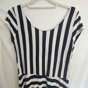 Gap Navy Blue and white stripped flowy dress